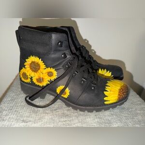 Timberland Black custom painted Sunflower Women's Boots